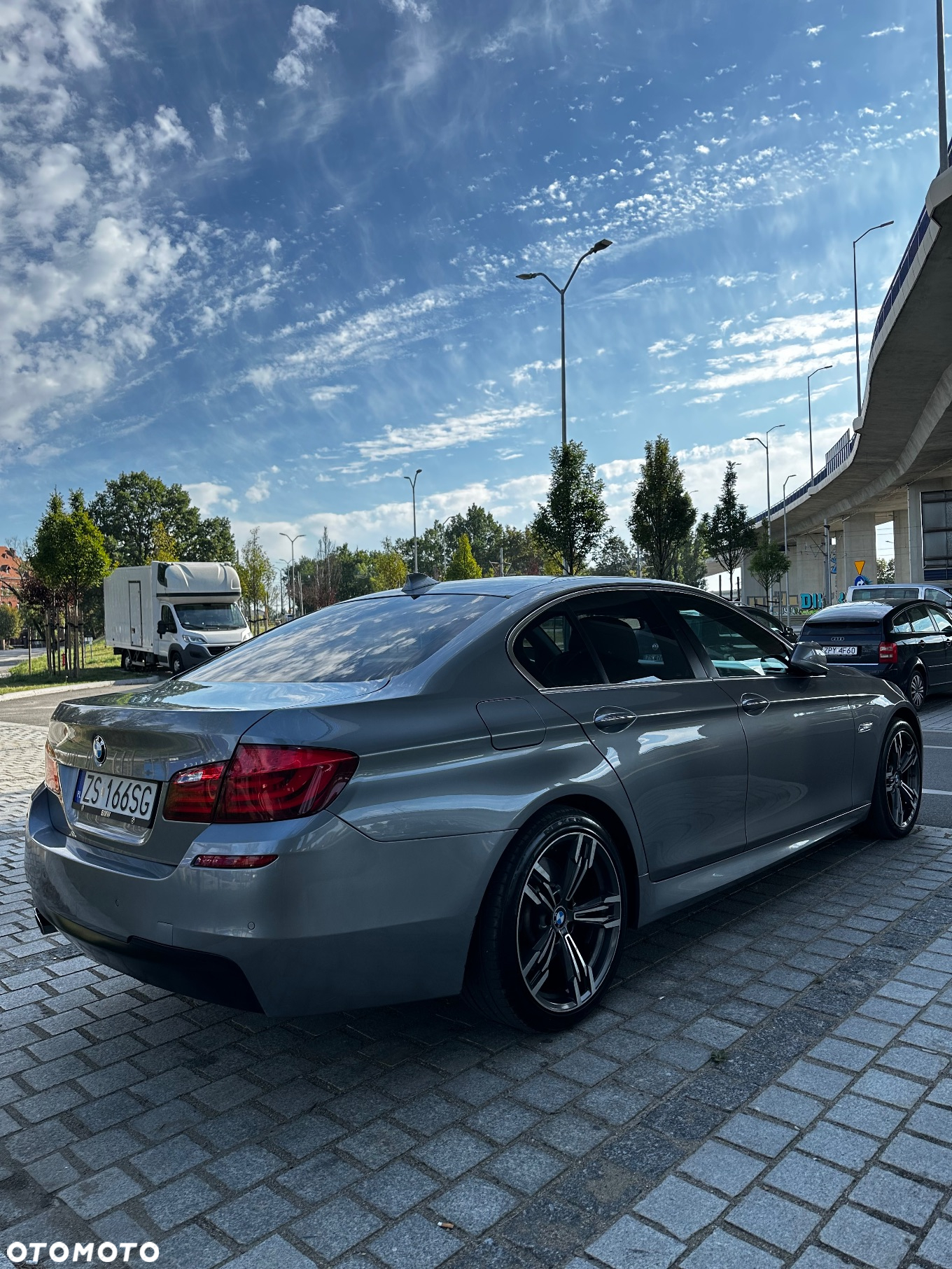 BMW Seria 5 530d xDrive - 9