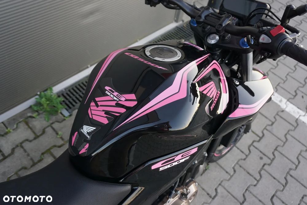 Honda CB - 12