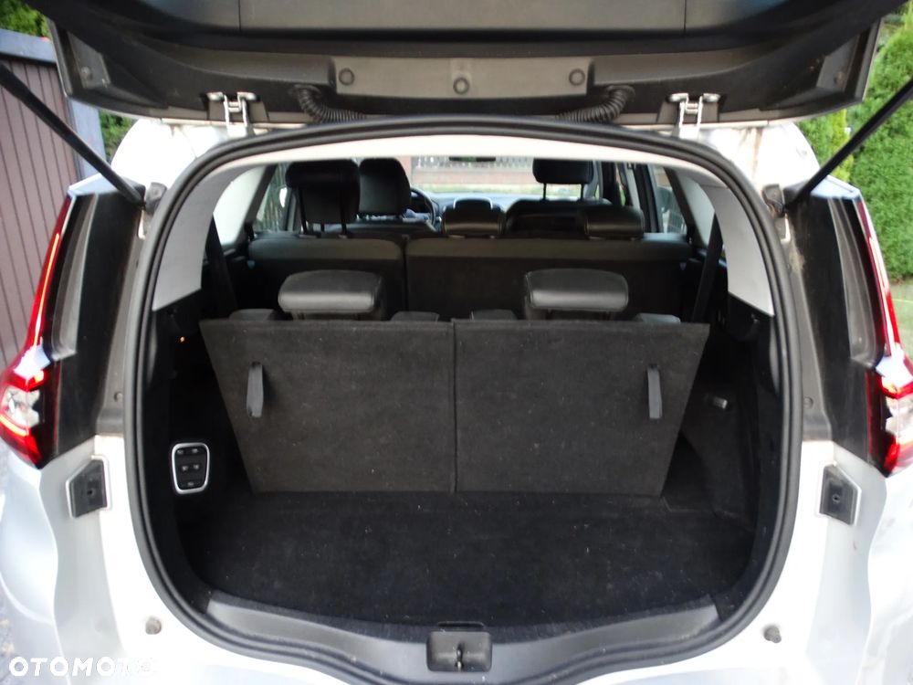 Renault Scenic TCe 140 GPF BUSINESS EDITION - 10