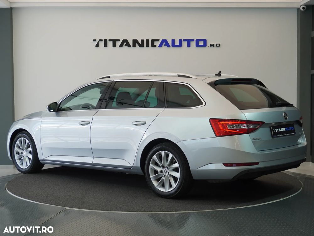 Skoda Superb 2.0 TDI 4x4 DSG Style - 5