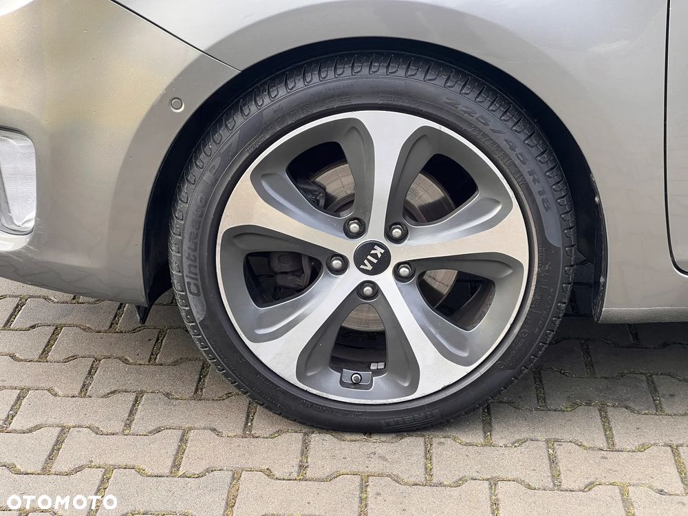 Kia Carens 1.7 CRDi Spirit - 28