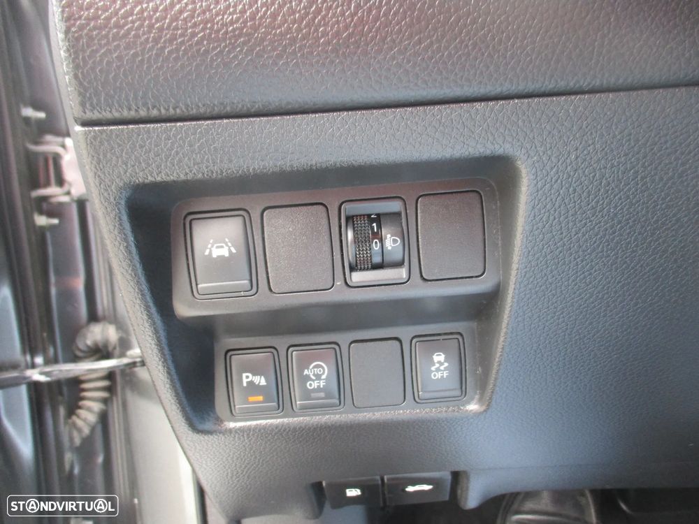 Nissan Qashqai 1.5 dCi N-Connecta 18 RS+PS - 16