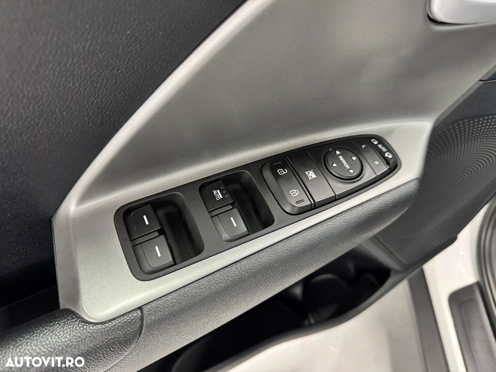 Kia Niro 1.6 GDI PHEV 2WD OPF Aut. Vision - 6