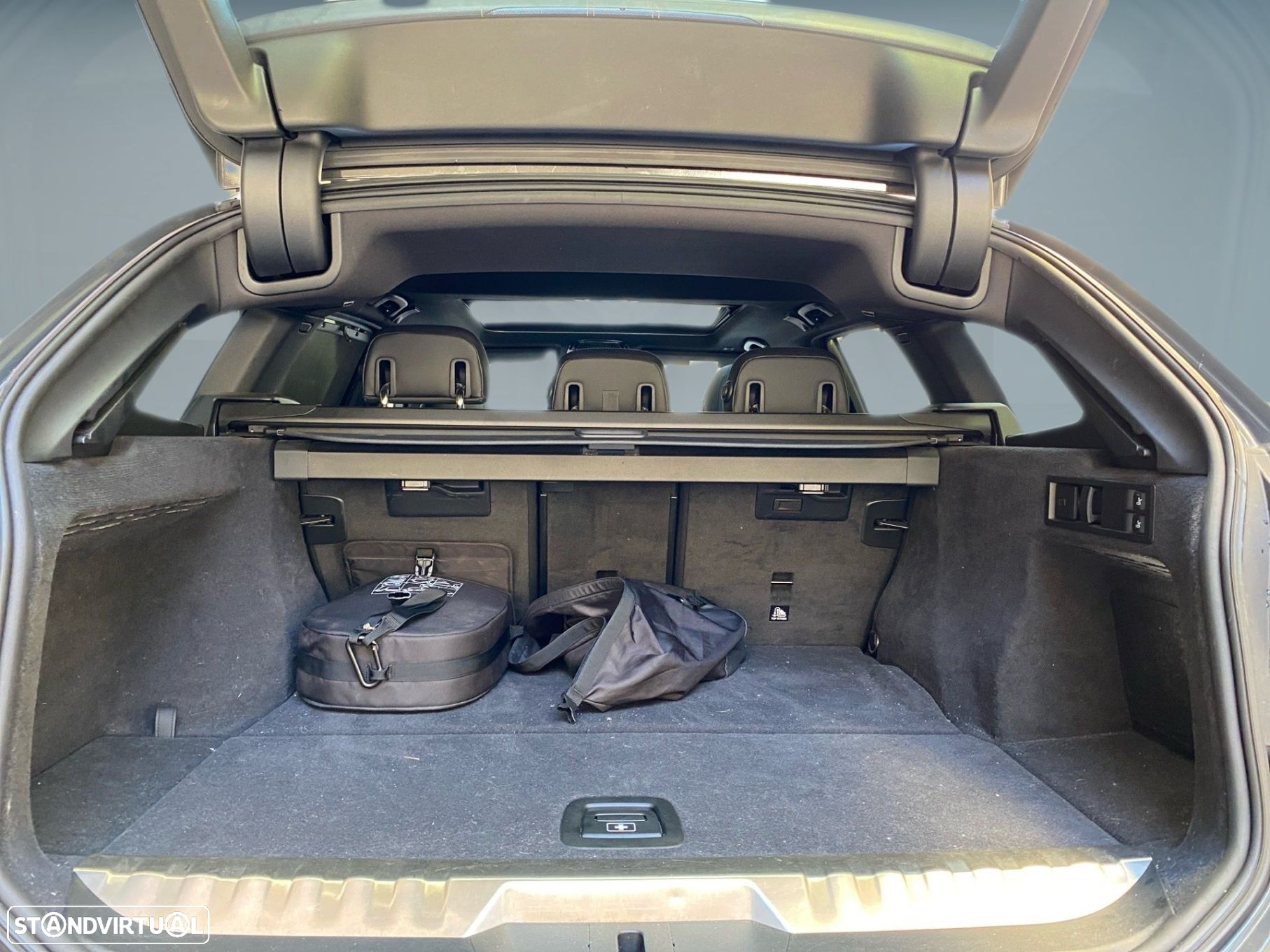 BMW 330 e Touring Pack M Auto - 21