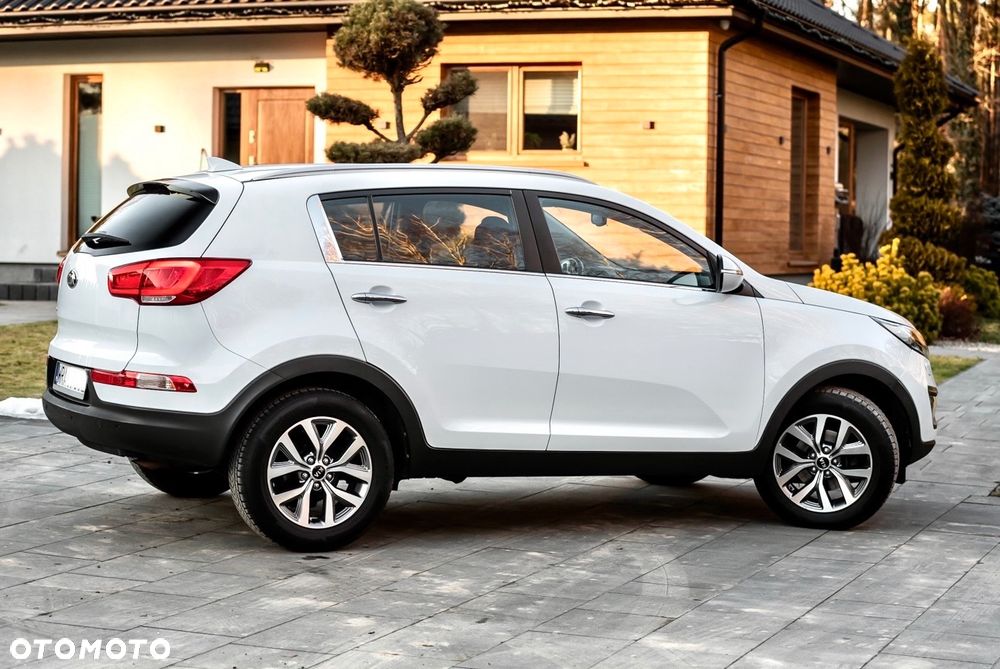 Kia Sportage 1.6 GDI 2WD ISG Dream-Team Edition - 4