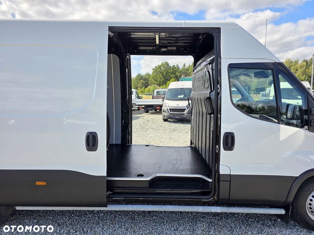 Iveco 35-160 2,3 HPI 160 KONNY MAX MAXI KLIMA 2 X BOCZNE DRZWI WEBASTO LEDY HIMATIC 8 BIEGOWY GWARANCJA 4,8M PAKA - 21