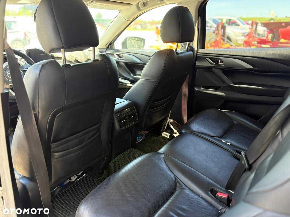 Mazda CX-9 - 8