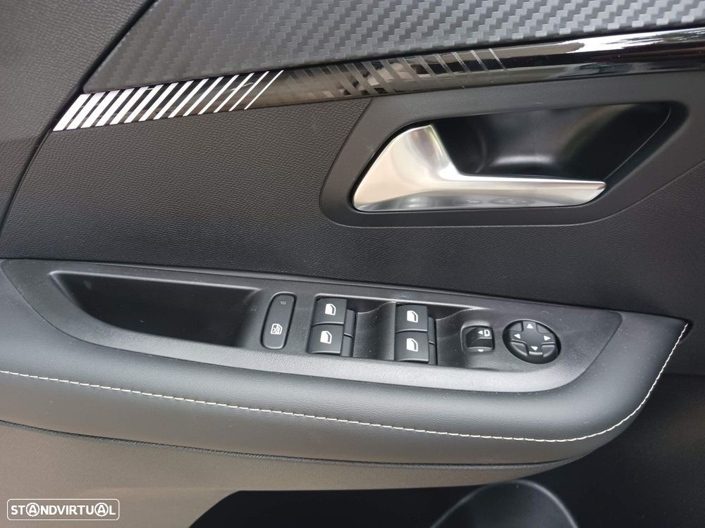 Peugeot 208 1.2 Hybrid Allure e-DCS6 - 25