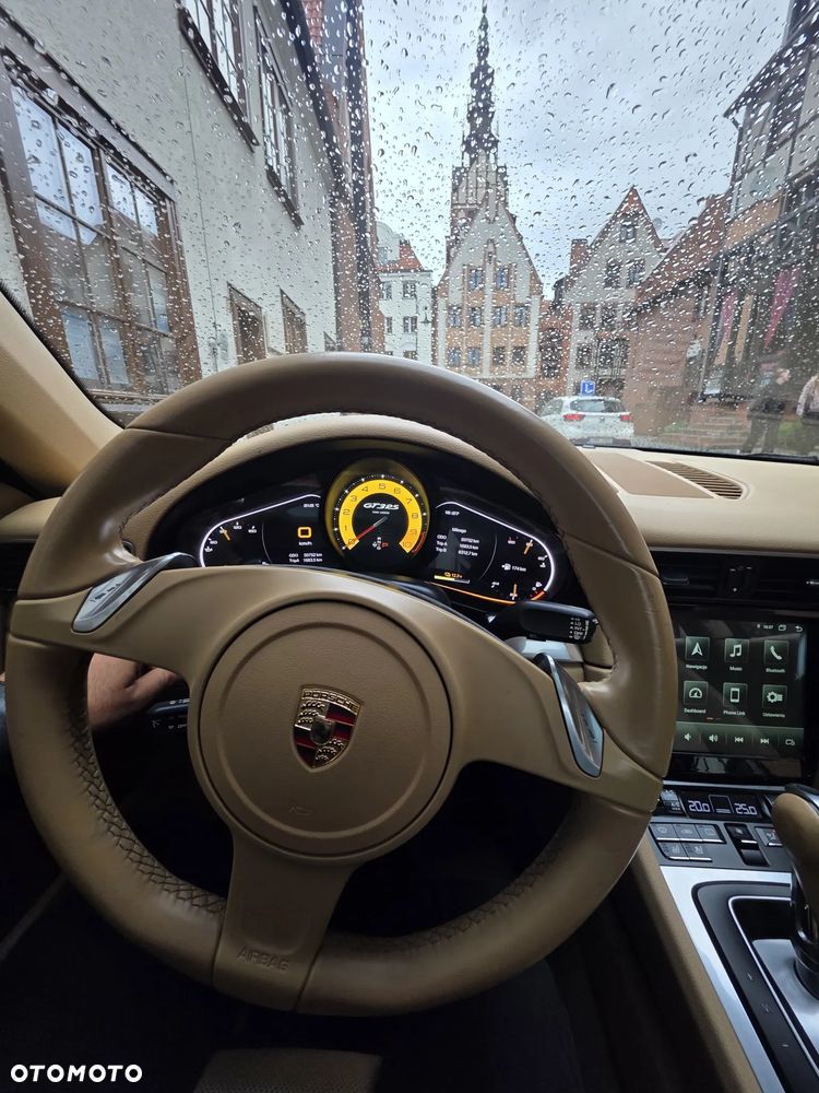 Porsche 911 Carrera PDK - 2