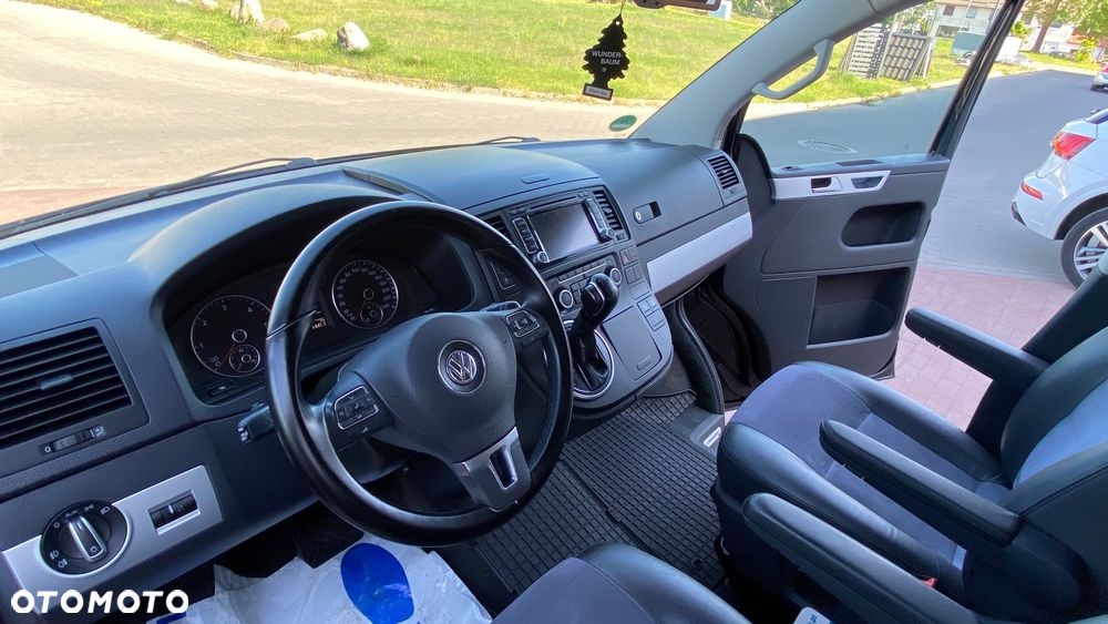 Volkswagen Multivan - 19