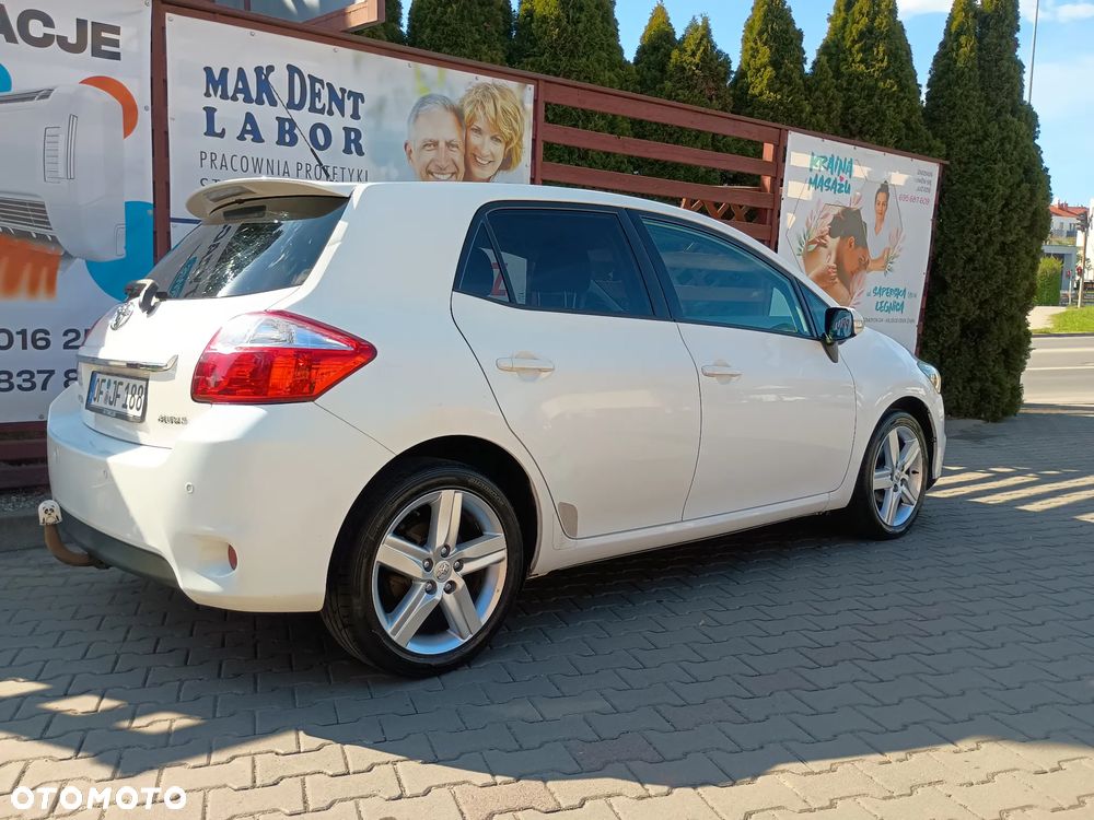 Toyota Auris 1.6 Sol - 4