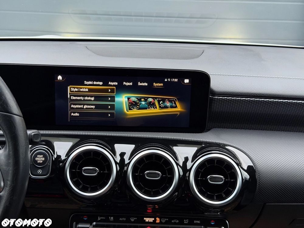 Mercedes-Benz CLA - 15