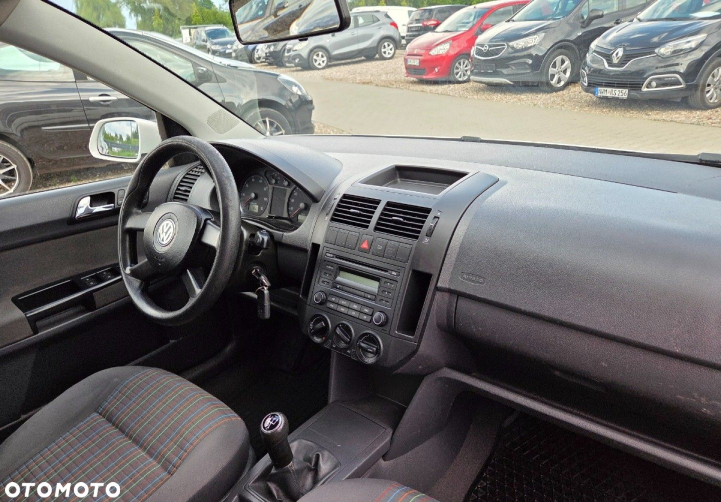 Volkswagen Polo - 34