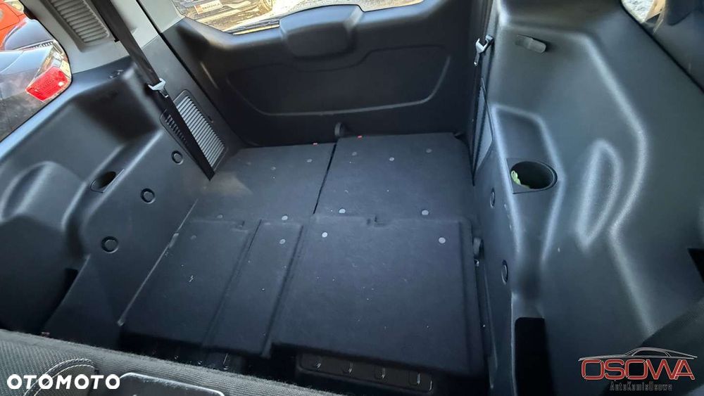 Ford Tourneo Connect Grand - 24