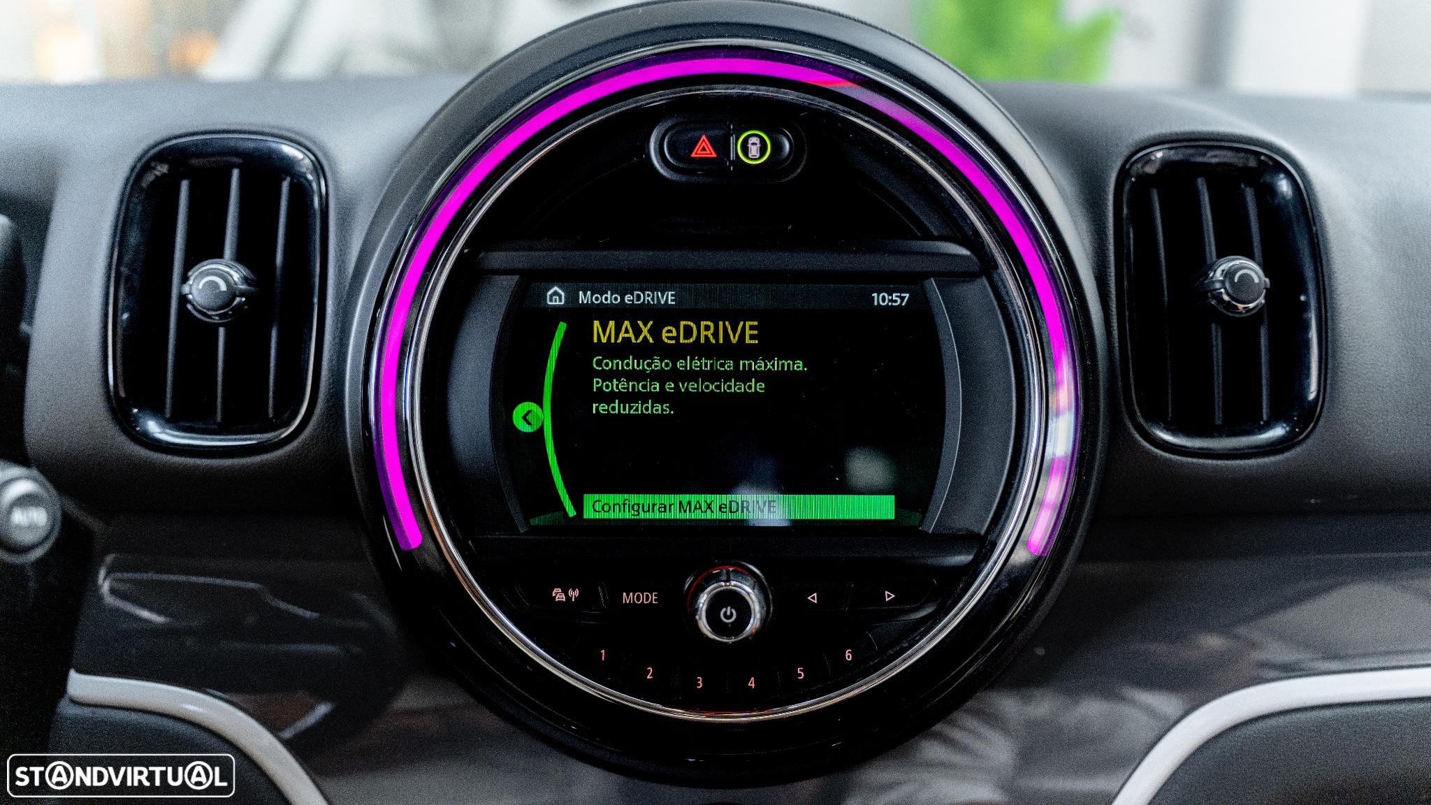 MINI Countryman Cooper SE ALL4 Auto - 24