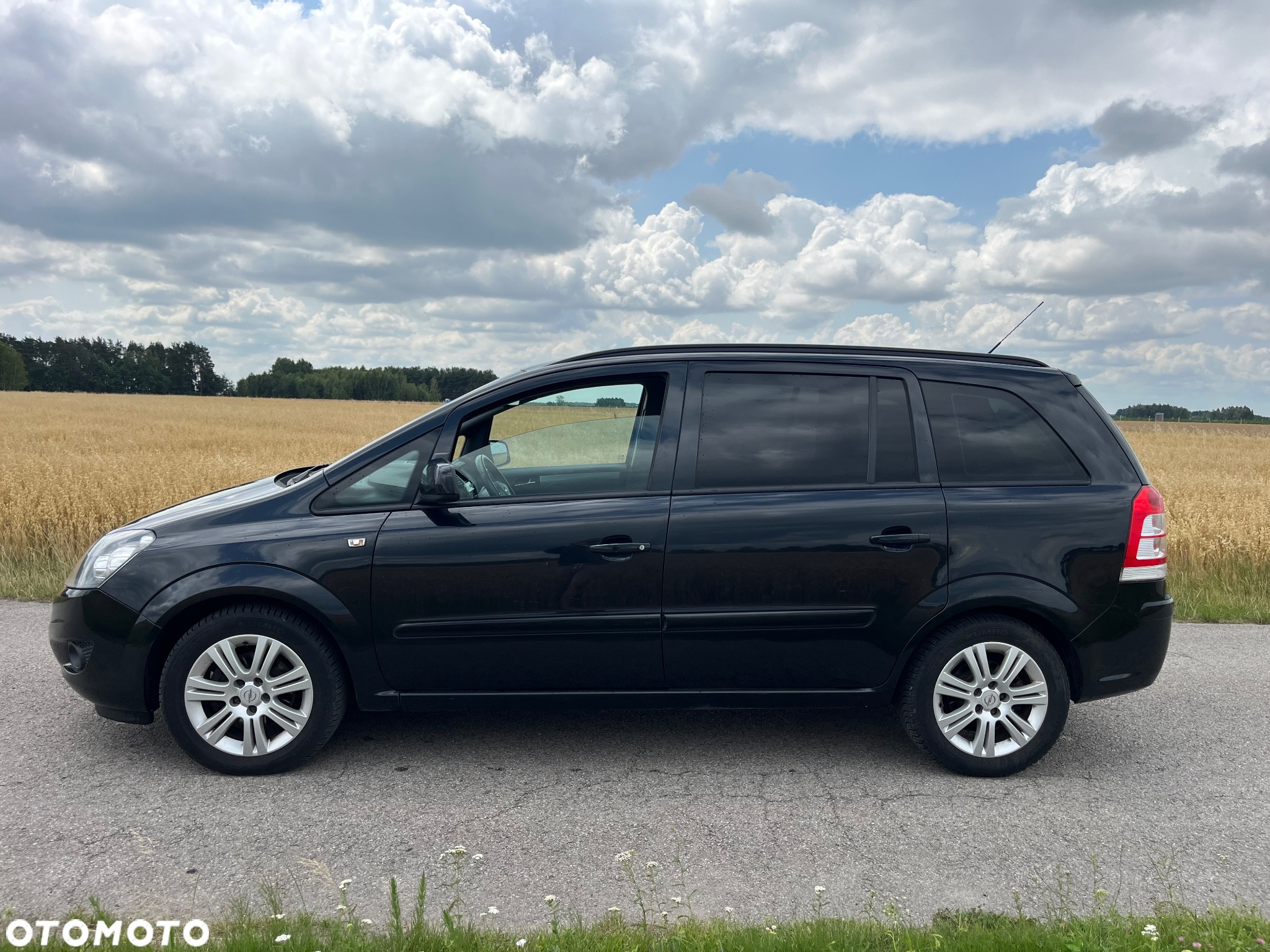 Opel Zafira 1.8 Cosmo - 4
