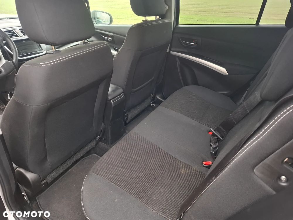 Suzuki SX4 S-Cross - 11