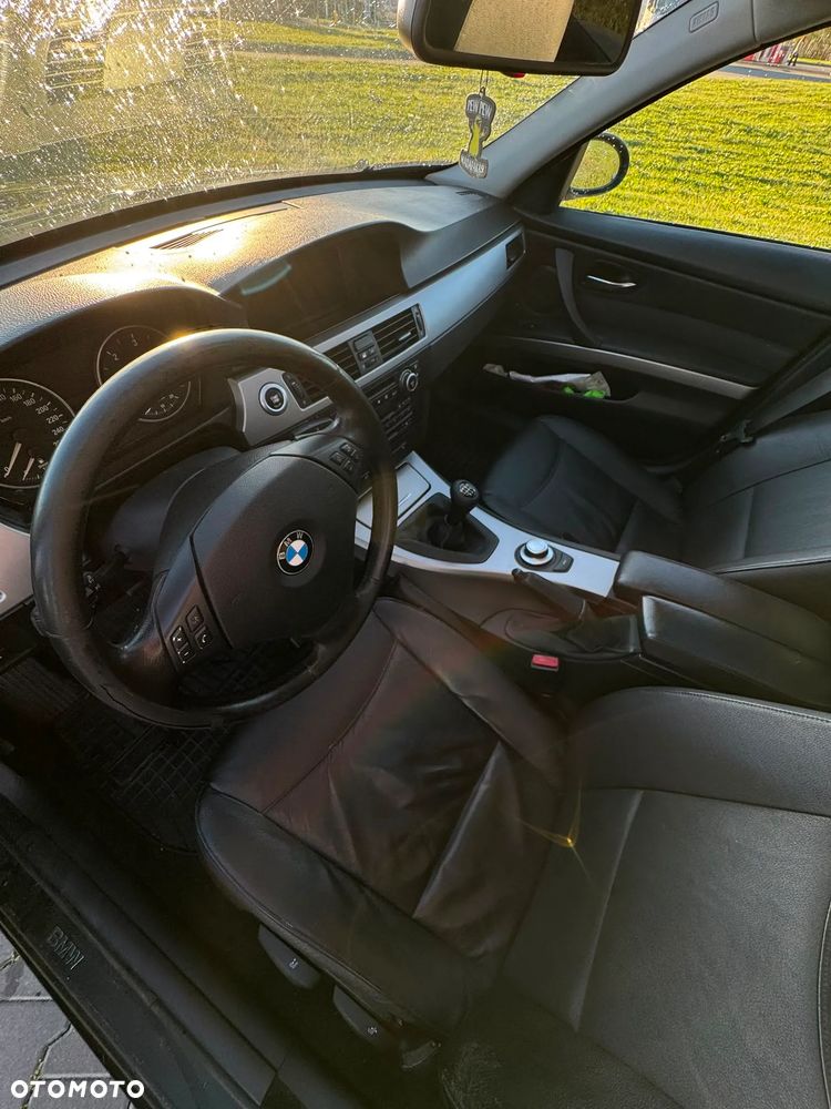 BMW Seria 3 320d Efficient Dynamics - 15