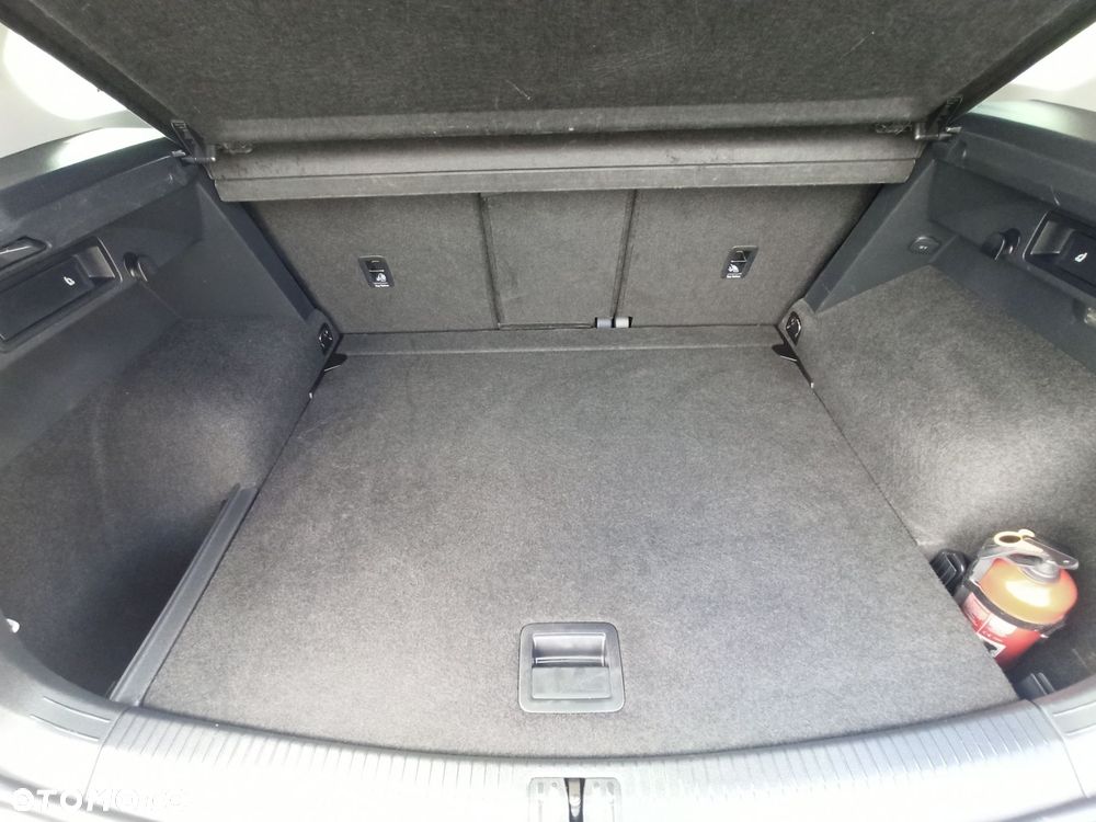 Volkswagen Tiguan - 9