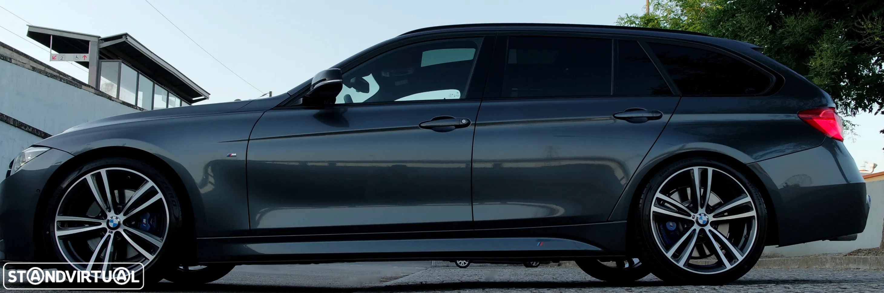 BMW 320 d Touring xDrive Pack M - 18