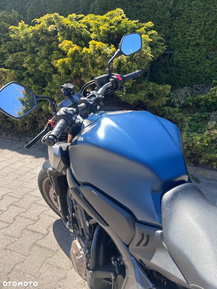 Honda CB - 3