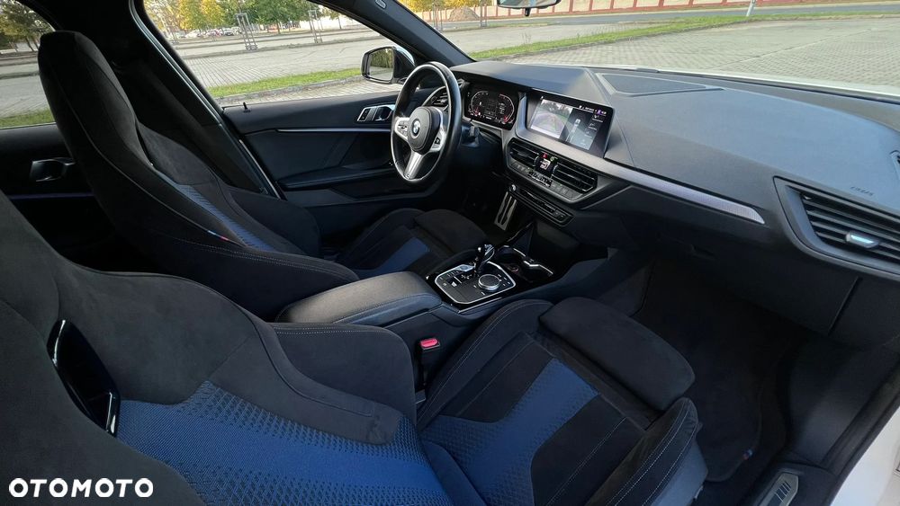 BMW Seria 1 118i M Sport - 4