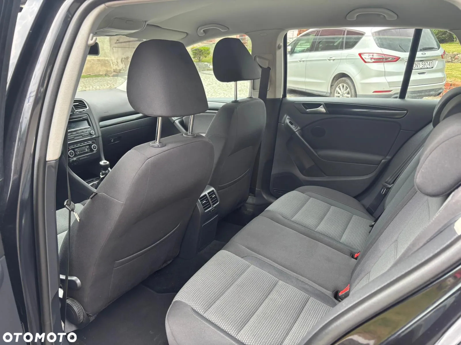 Volkswagen Golf VI 1.6 TDI Comfortline - 12