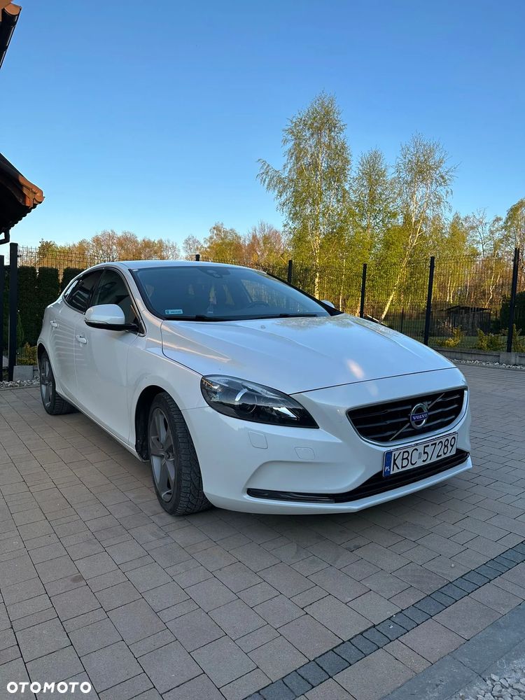 Volvo V40 T3 Summum - 1