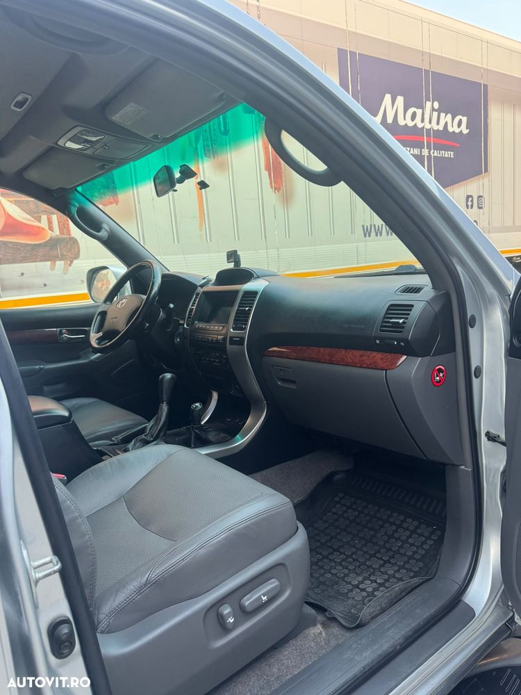 Toyota Land Cruiser 3.0 TD-4D Aut VIP - 16