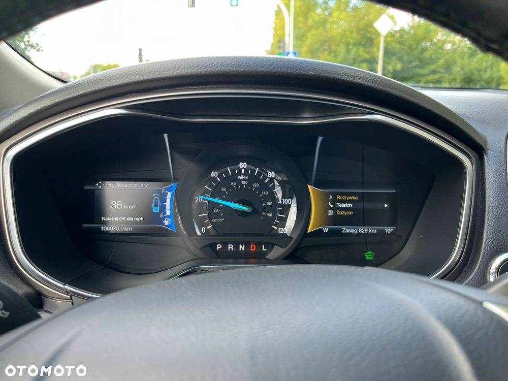Ford Fusion - 17