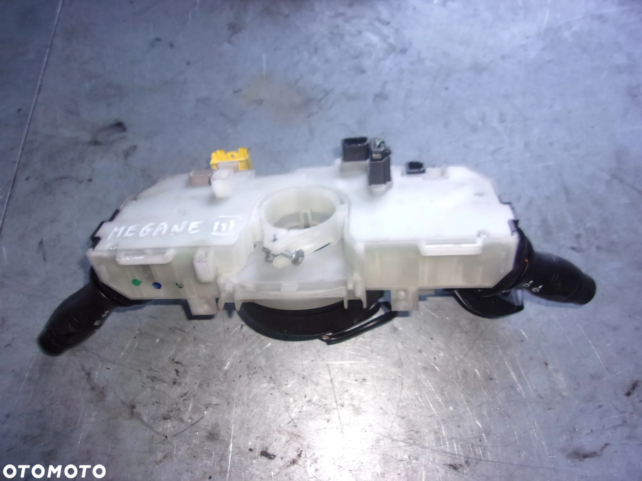 PRZEŁĄCZNIK ZESPOLONY MANETKI RENAULT MEGANE III 255670019R - 2