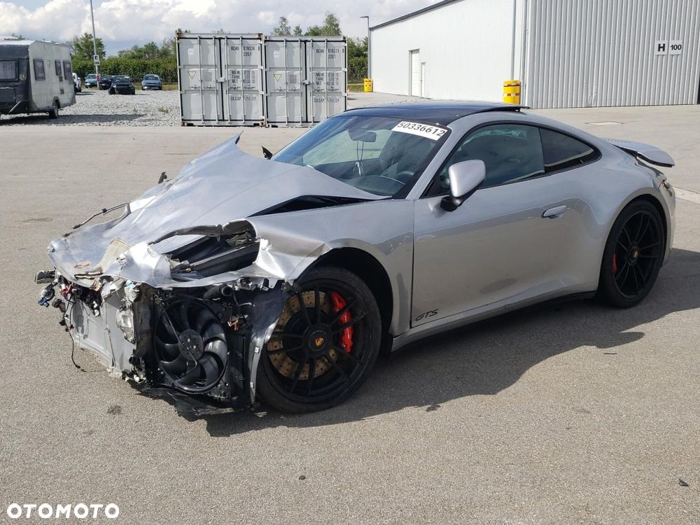Porsche 911 Carrera 4 GTS PDK - 1