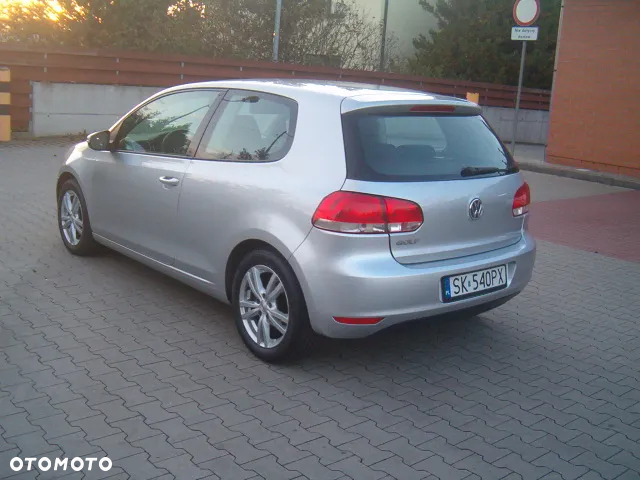 Volkswagen Golf - 4