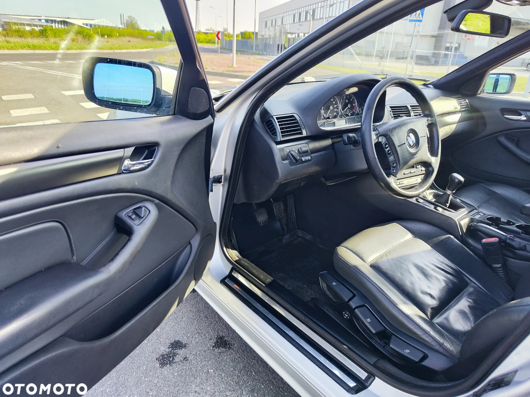 BMW Seria 3 330i - 20
