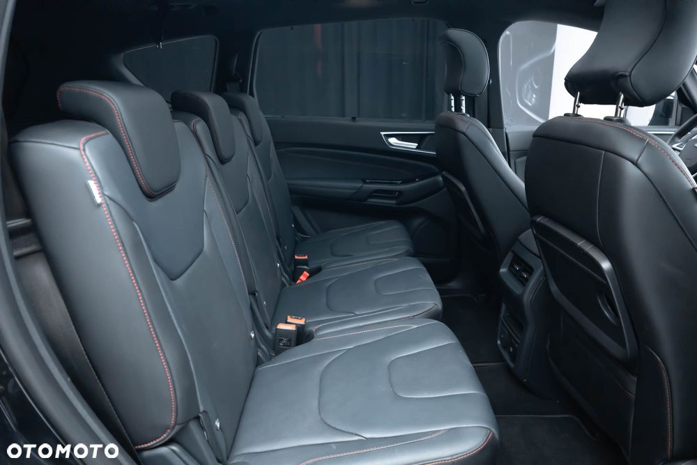 Ford S-Max 2.5 Duratec FHEV ST-LINE - 37