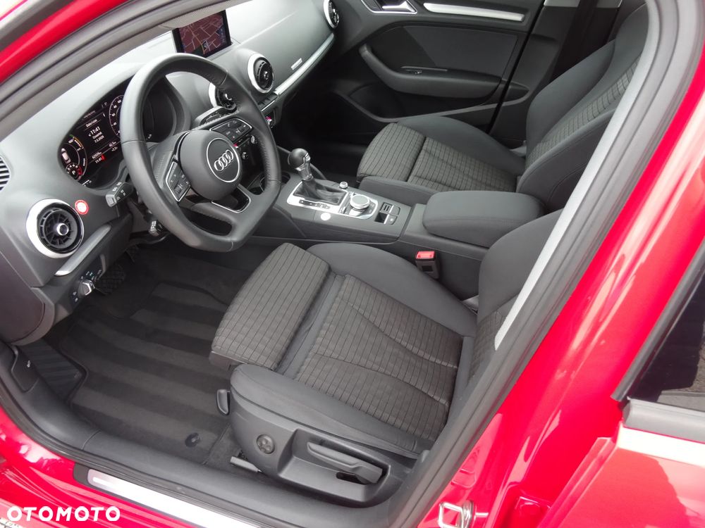 Audi A3 Sportback 1.4 TFSI CoD ultra Attraction S tronic - 11