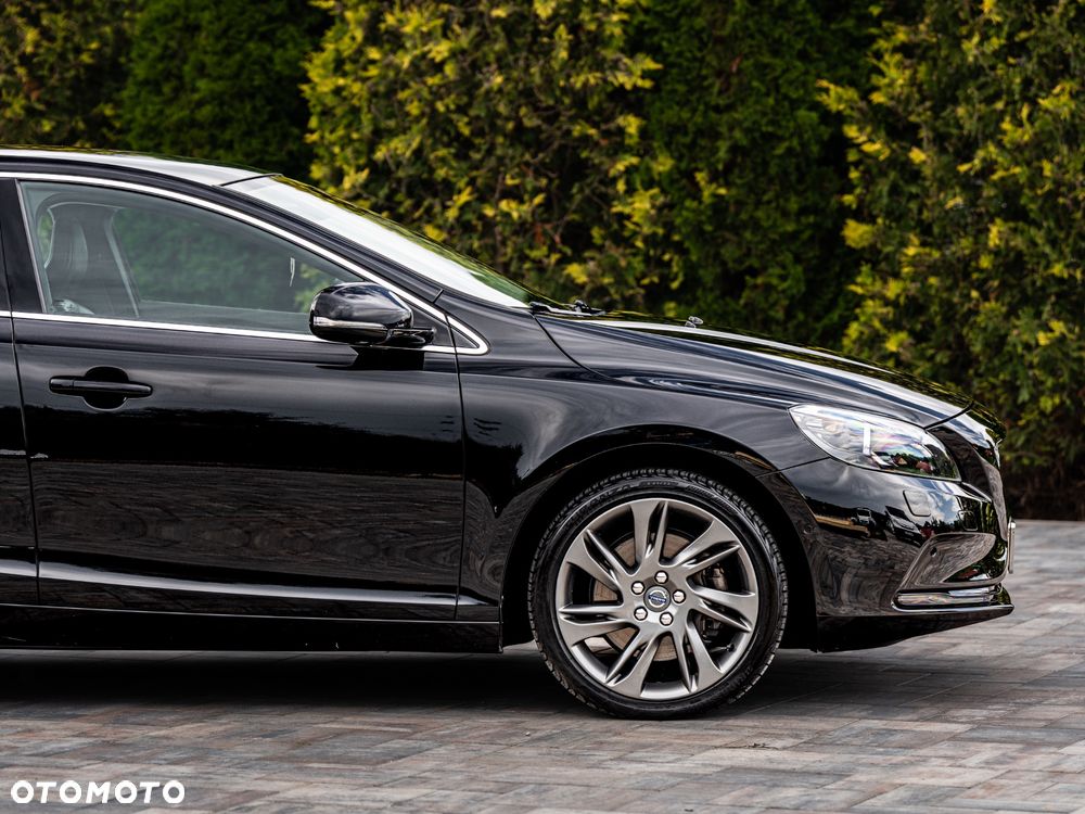 Volvo V40 D3 Geartronic R Design - 11