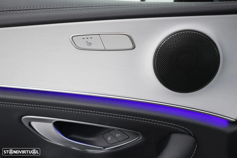 Mercedes-Benz E 300 de AMG Line - 21