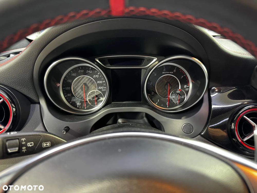 Mercedes-Benz CLA AMG 45 4-Matic - 5