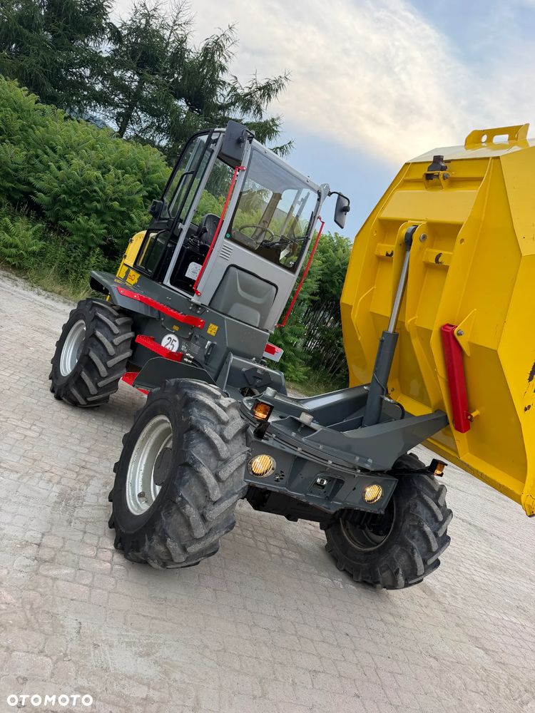 Wacker Neuson DW60 Wozidło Obrotowe 4x4. 6 ton ładowność z Pełną kabiną. OBROTOWA koleba 1350 mtg. 2021 rok. Jak nowe z salonu PERKINS turbo silnik. Pochodzi z Norweskiego Gospodarstwa Ziemniaczanego! Pełne sterowanie dżojstik REWERS HYDROSTATIC Ogrzewana Kabina Opony zero zużycia. Aktualna DEKRA. Kamery wysokiej jakośći! Zero luzów i wycieków. Szybka wolna jazda. Wielka Okazja. Ośswietlenie Rozbudowane. Hak kulka - 37