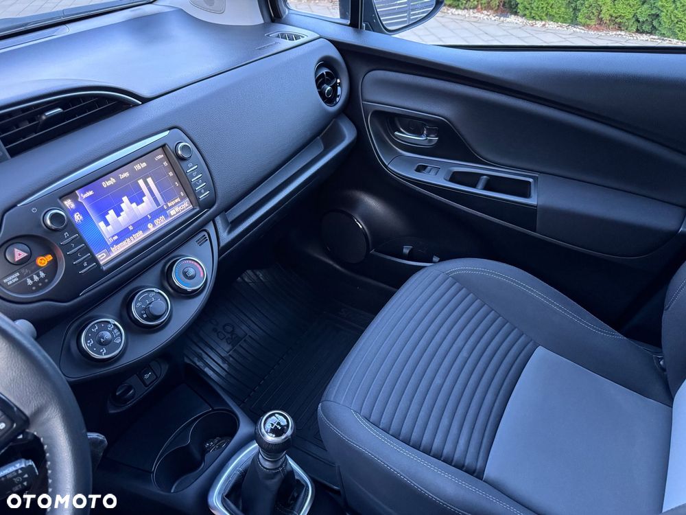 Toyota Yaris 1.5 Premium - 16