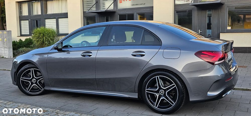 Mercedes-Benz Klasa A 250 AMG Line 7G-DCT - 26