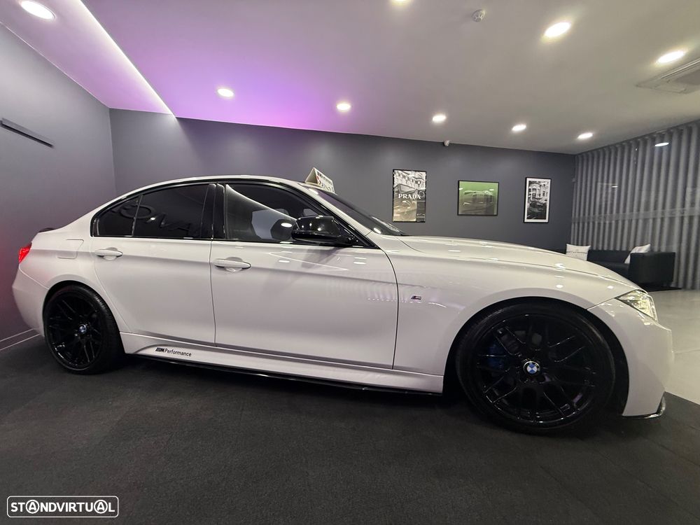 BMW 316 d Pack M - 14