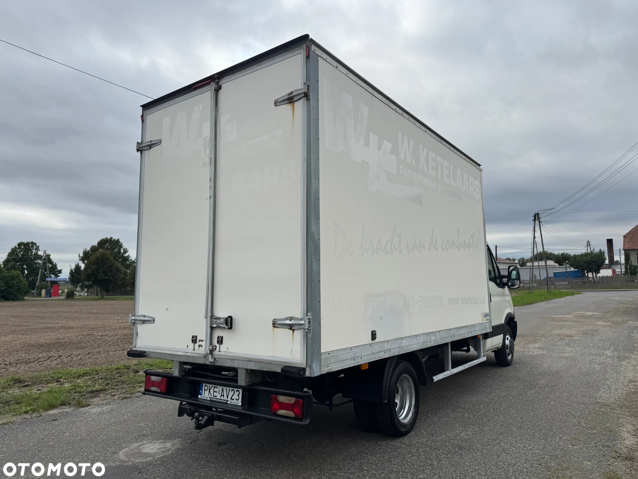 Iveco 35C15 * 3.0 / 150KM * Kontener / Rama * Koła bliźniacze * Rozstaw osi: 4.1m * - 11