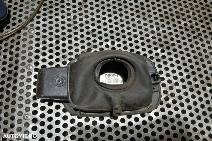 Usita rezervor 1K9809857 1K0010497C 1K9809857 1K0010497C Volkswagen V - 2