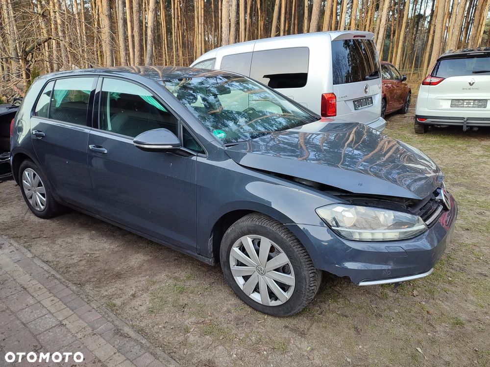 Volkswagen Golf 1.6 TDI (BlueMotion Technology) Comfortline - 1