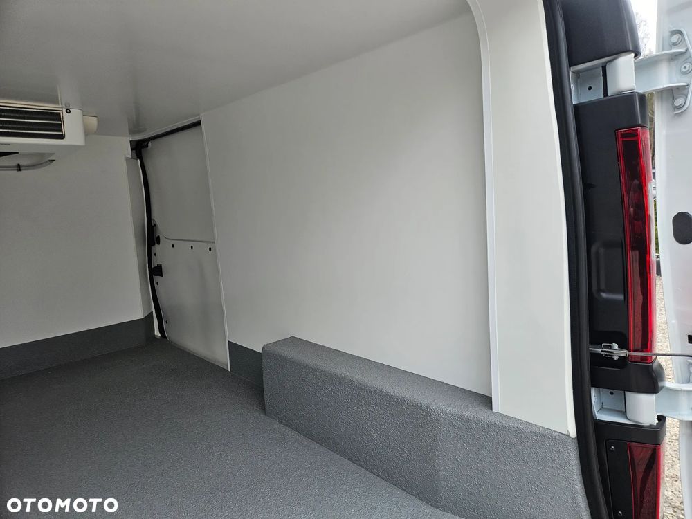 Renault Trafic Lift L2H1 Mroźnia / Chłodnia -25*C 230V 13tys km SalonPL FV23% - 32