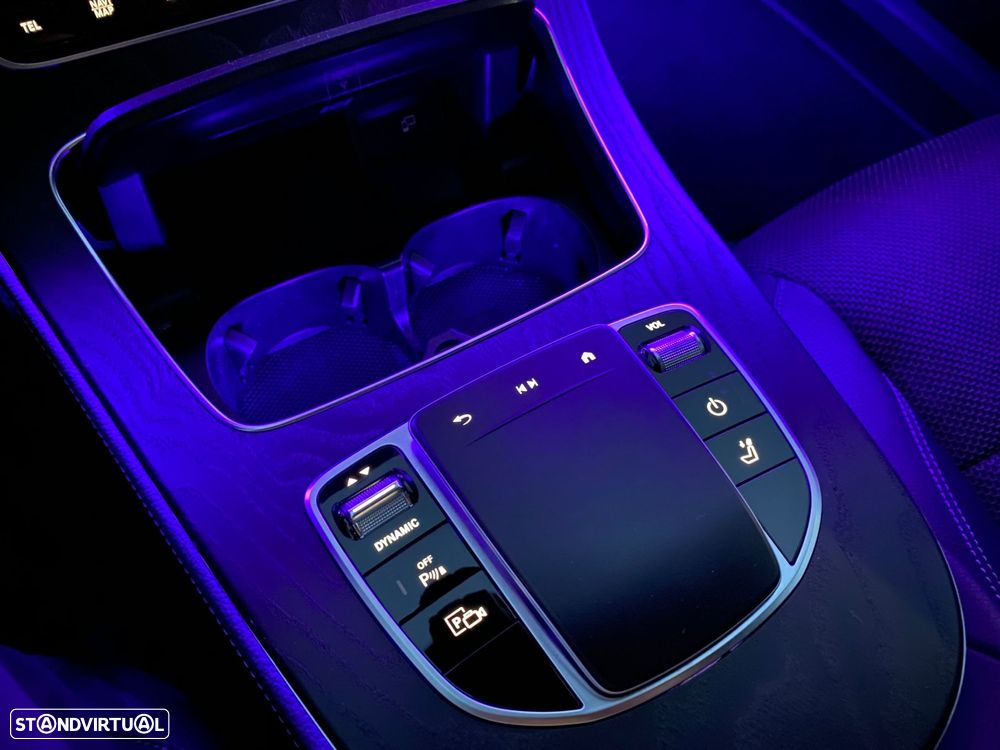 Mercedes-Benz E 300 de Avantgarde - 22