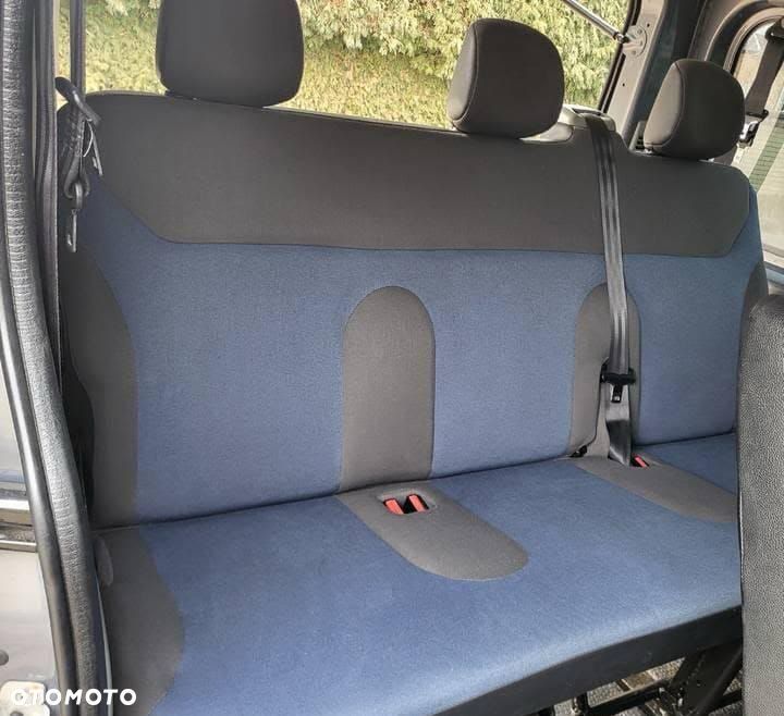 Renault Trafic - 10