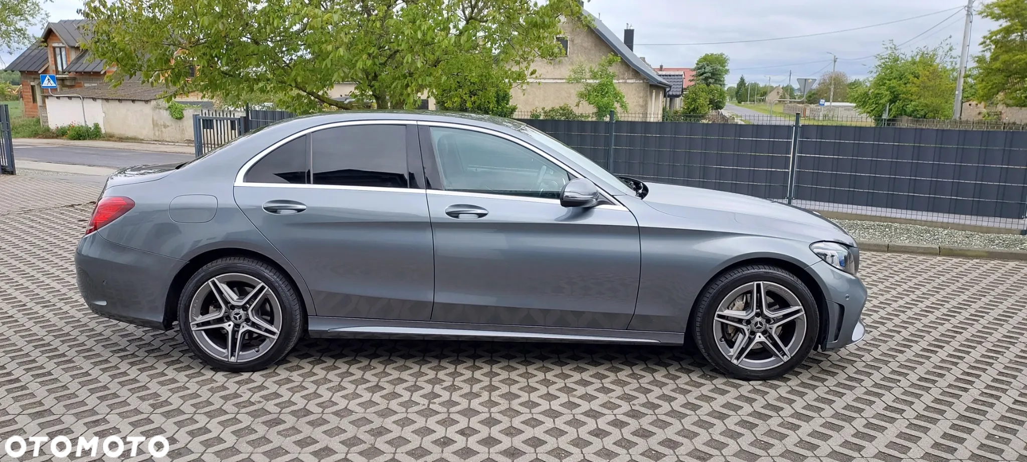 Mercedes-Benz Klasa C 220 d 9G-TRONIC - 24